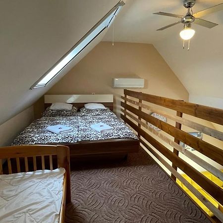 Gyulai Brill Apartman Exteriör bild